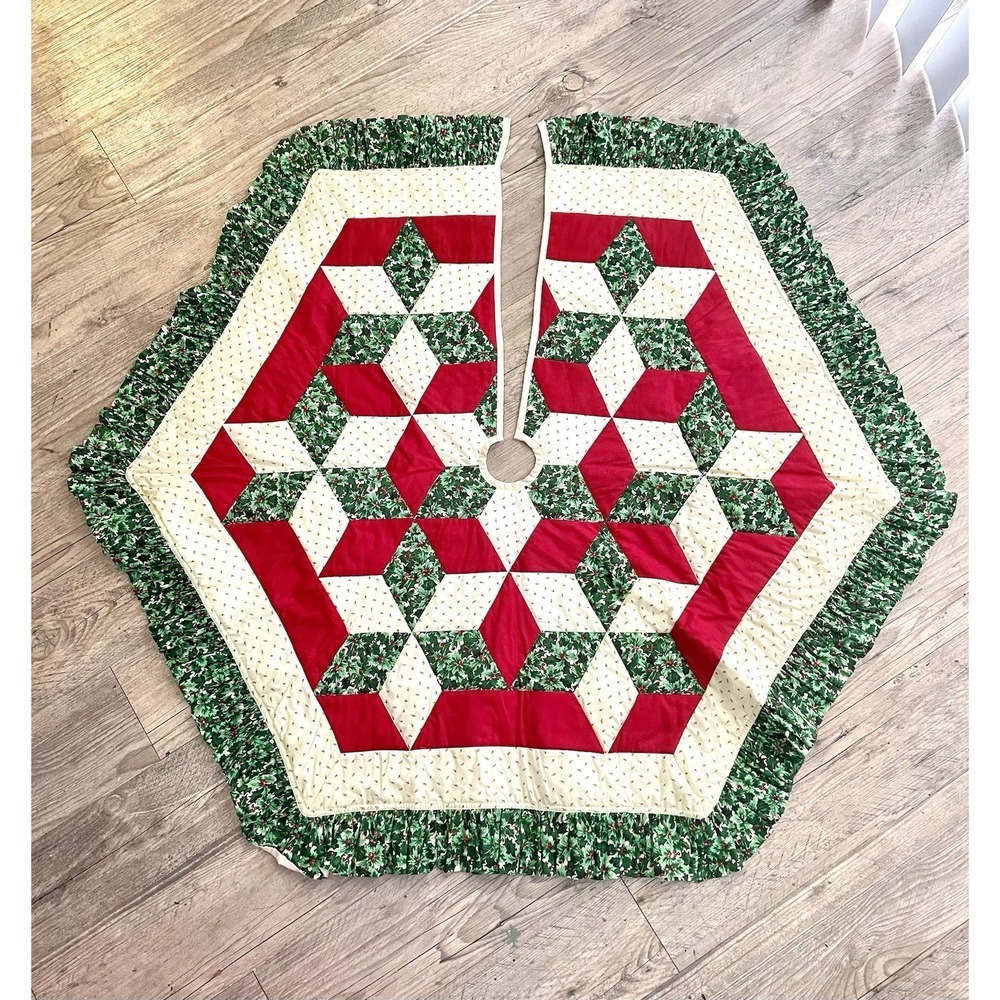 Vintage Hand Made Patchwork Country Quilt Style Christmas Tree Skirt 52x45 - Picture 1 of 4